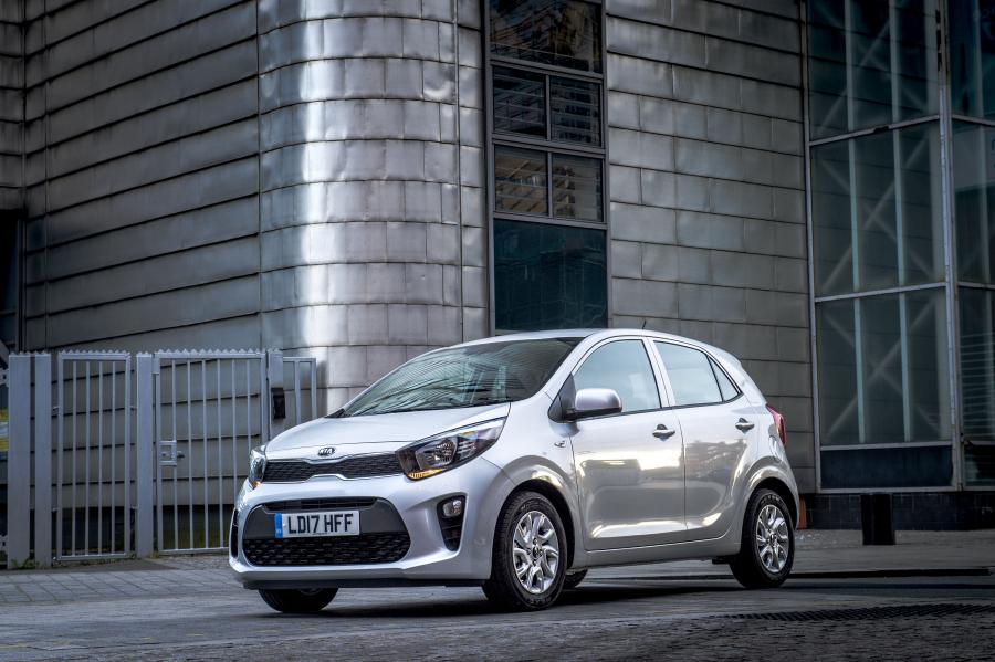  Kia Picanto 2017 года  (UK) (фото 11 из 80)